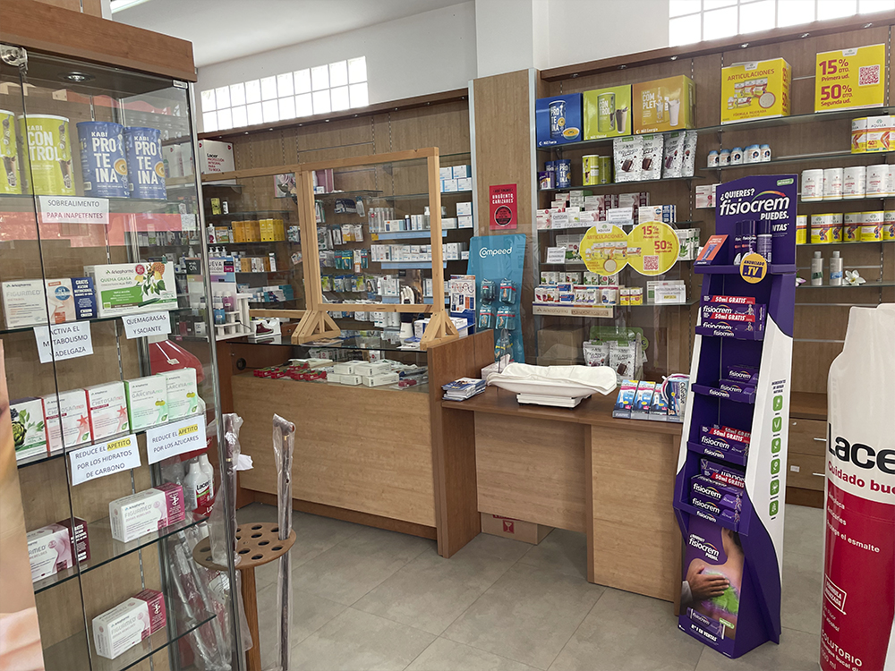 Farmacia Gregorio de Miguel Valencia interior mostrador